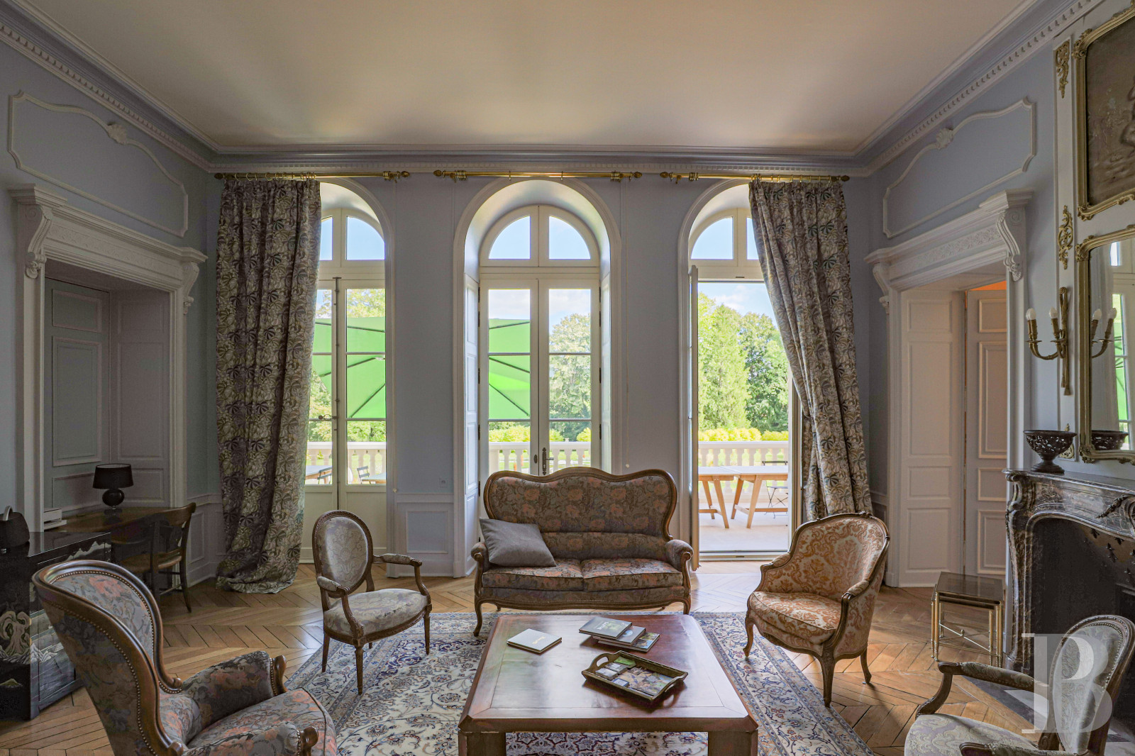 Dans la Sarthe, à l’est du Mans, un château du 19e siècle d’inspiration Renaissance dans son parc de onze hectares - photo  n°10